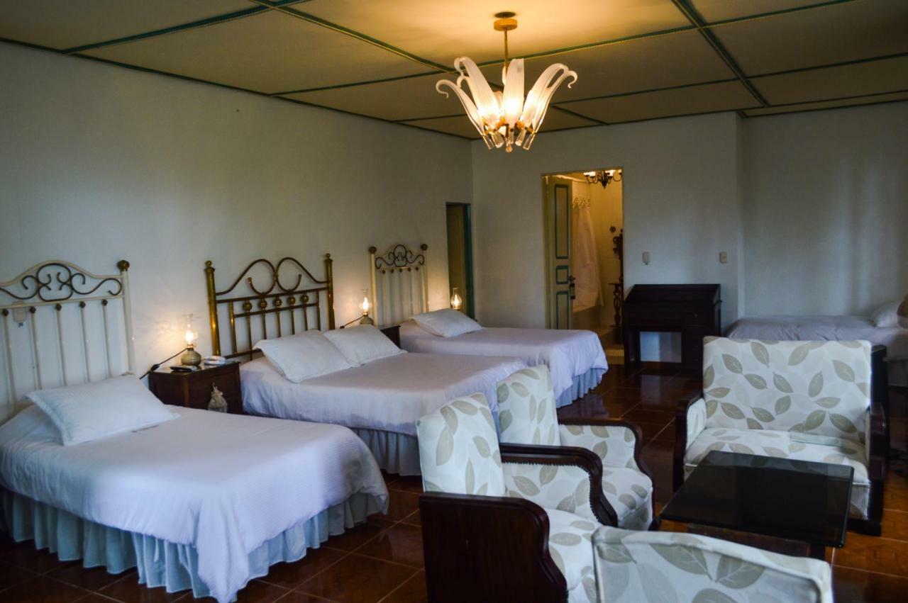 Finca Hotel Los Girasoles Montenegro Extérieur photo